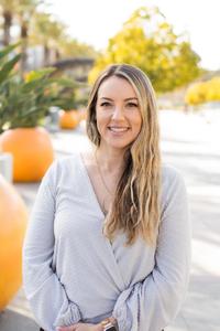 rachels headshot 2023